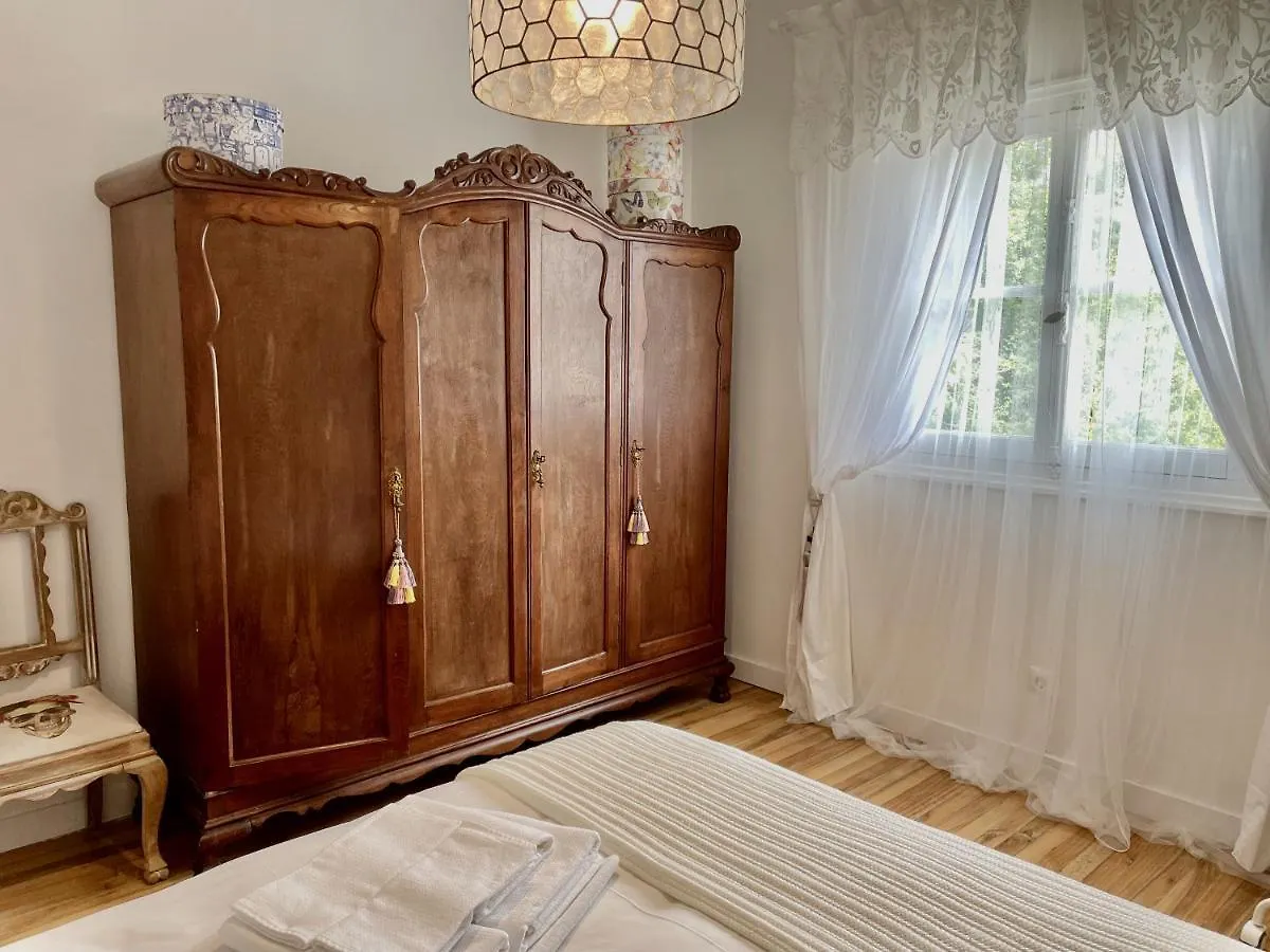 Lodge Maison Chic The Basque Bed And Breakfast Busturia